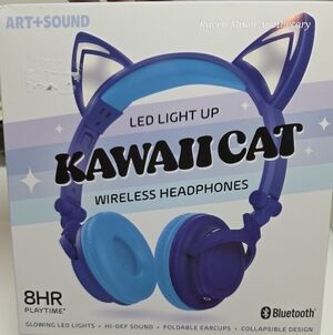 NWOT Kawaii Cat LED Light Up Wireless Headphones - Blue and Purple